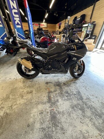 New 2025 Suzuki GSX-R750