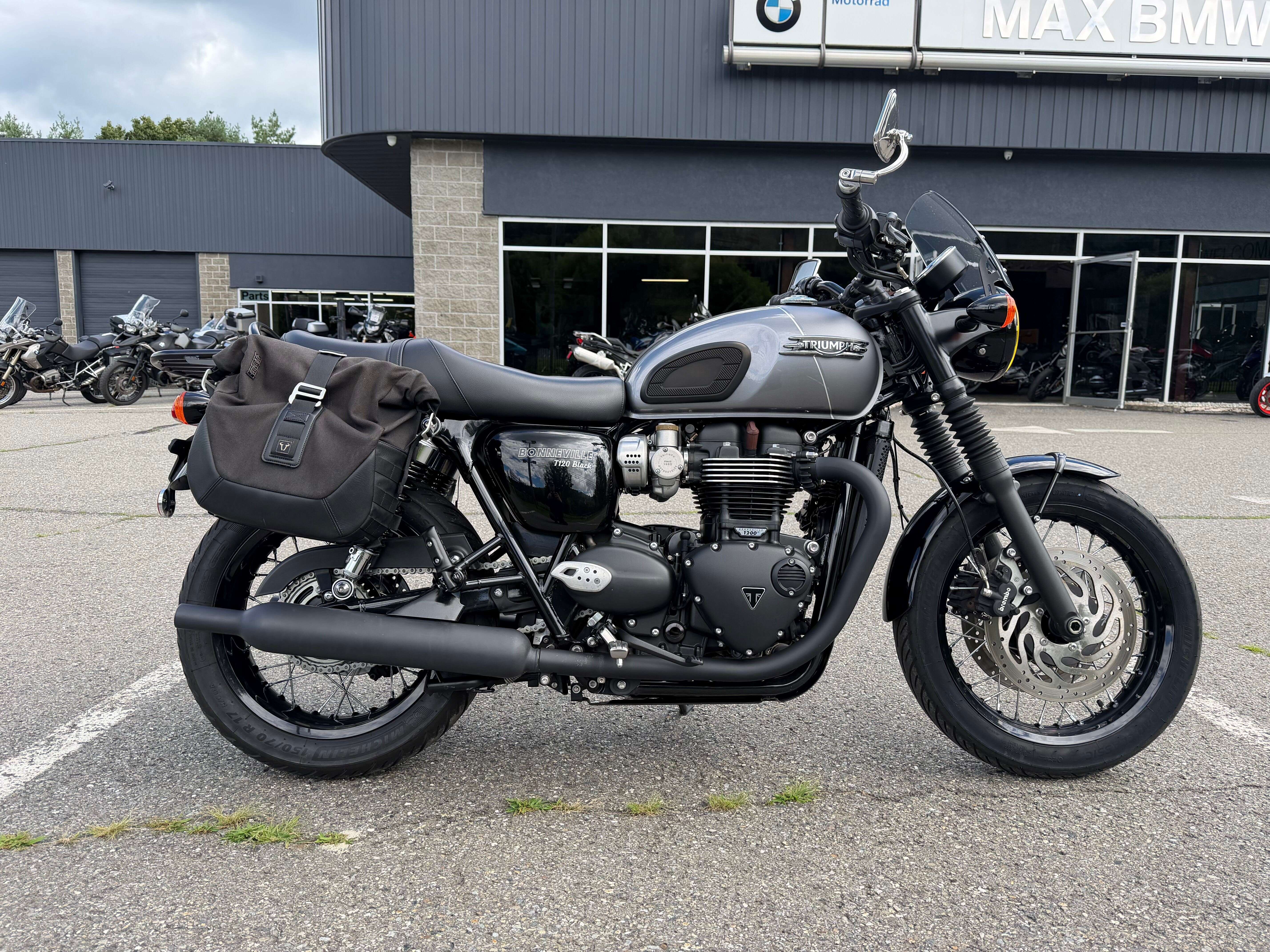 2025 Triumph Bonneville 1200
