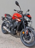 Thumbnail Photo 3 for New 2025 Triumph Street Triple