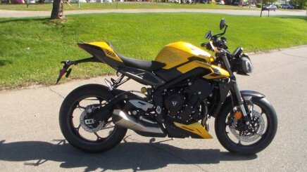Photo 1 for New 2025 Triumph Street Triple RS