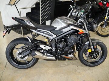 New 2025 Triumph Street Triple RS
