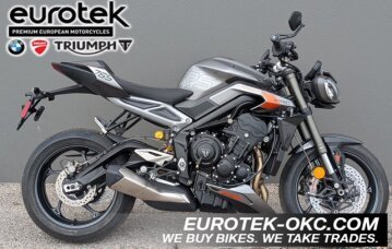 New 2025 Triumph Street Triple RS