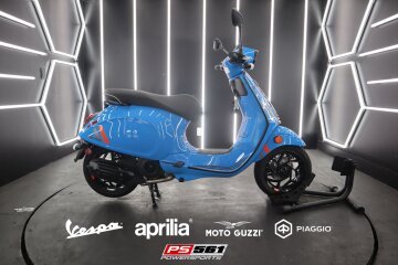 New 2025 Vespa Sprint 150