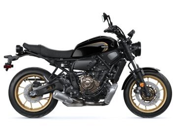 New 2025 Yamaha XSR700
