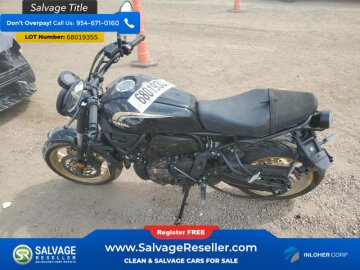2025 Yamaha XSR700