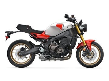 New 2025 Yamaha XSR900