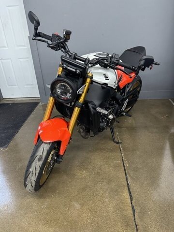 2025 Yamaha XSR900