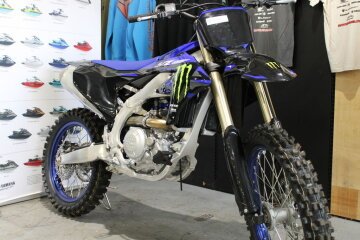 New 2025 Yamaha YZ450F