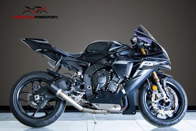 2025 Yamaha YZF-R1