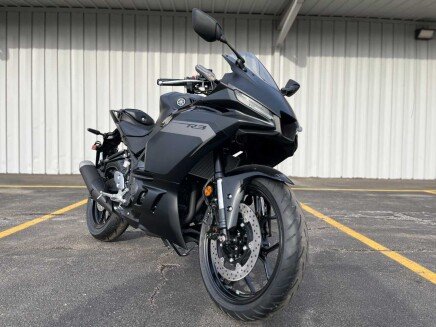 Photo 1 for New 2025 Yamaha YZF-R3