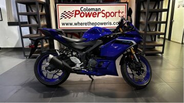 New 2025 Yamaha YZF-R3