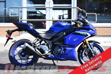 New 2025 Yamaha YZF-R3