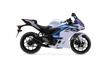 New 2025 Yamaha YZF-R3