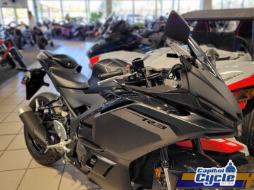 New 2025 Yamaha YZF-R3