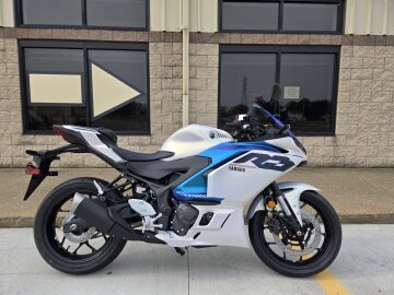 New 2025 Yamaha YZF-R3