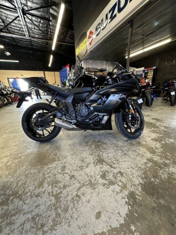 New 2025 Yamaha YZF-R7