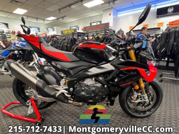 New 2026 Aprilia Tuono V4 Factory