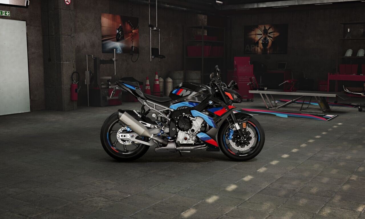 New 2026 BMW M1000R