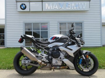 New 2026 BMW M1000R