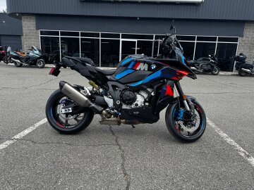 New 2026 BMW M1000XR