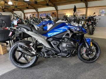 New 2026 BMW R1300R