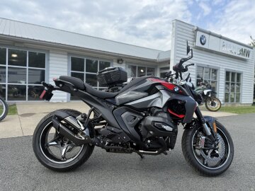 New 2026 BMW R1300R