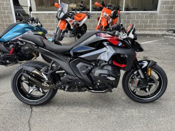 New 2026 BMW R1300R