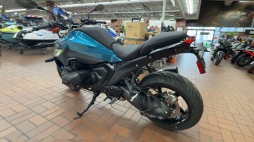 New 2026 BMW R1300R