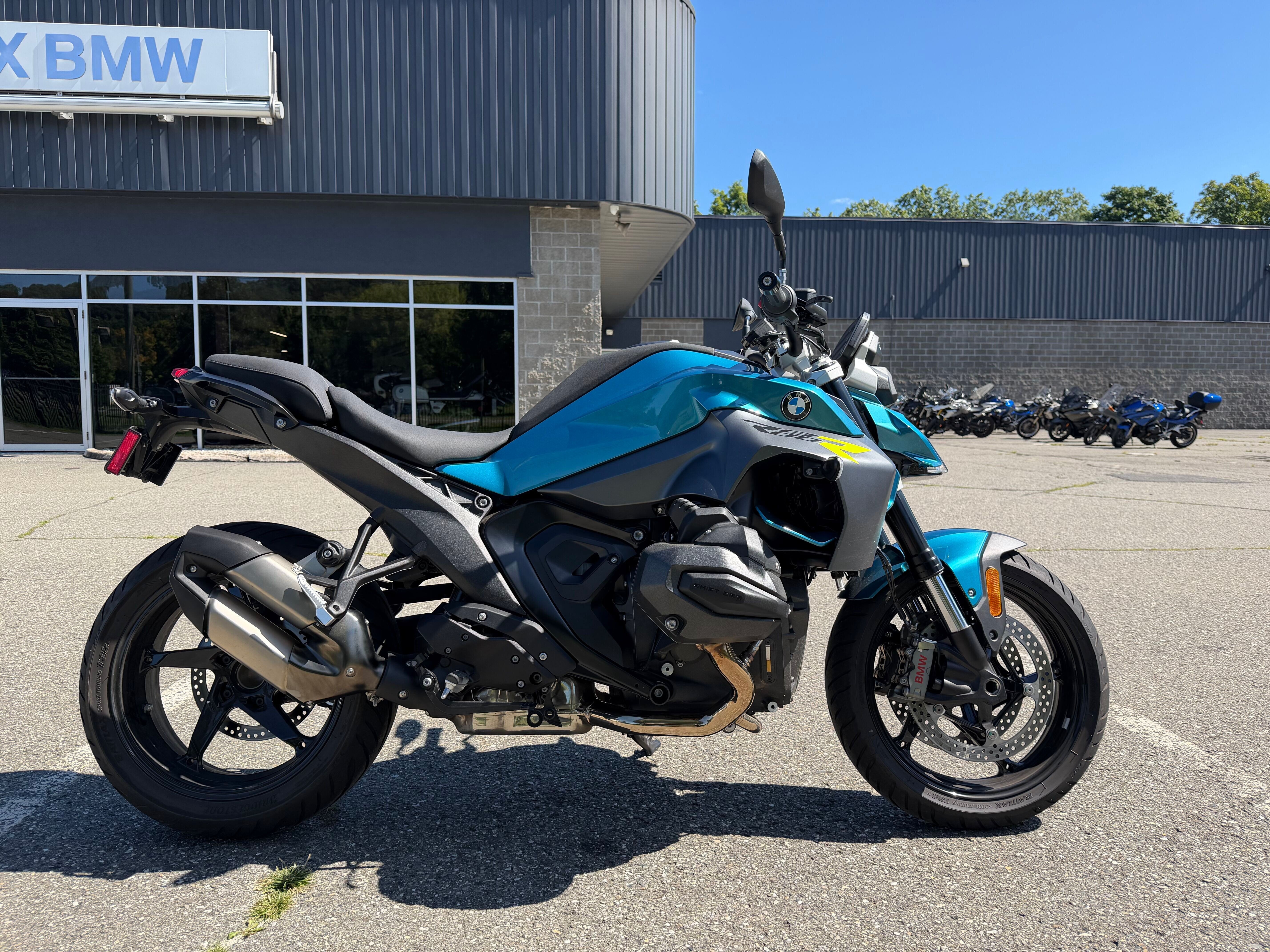 New 2026 BMW R1300R