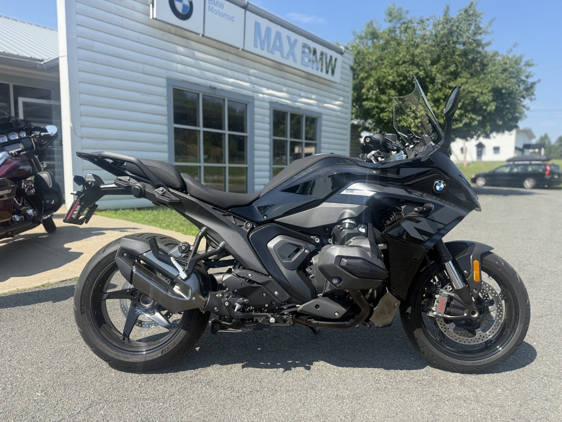 2026 BMW R1300RS
