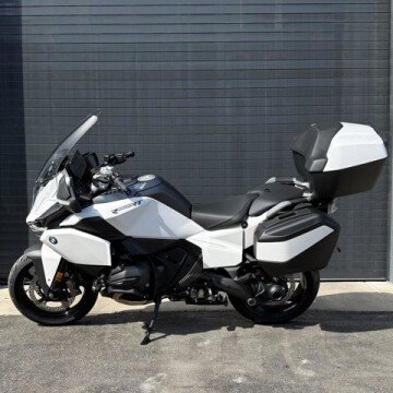 New 2026 BMW R1300RT