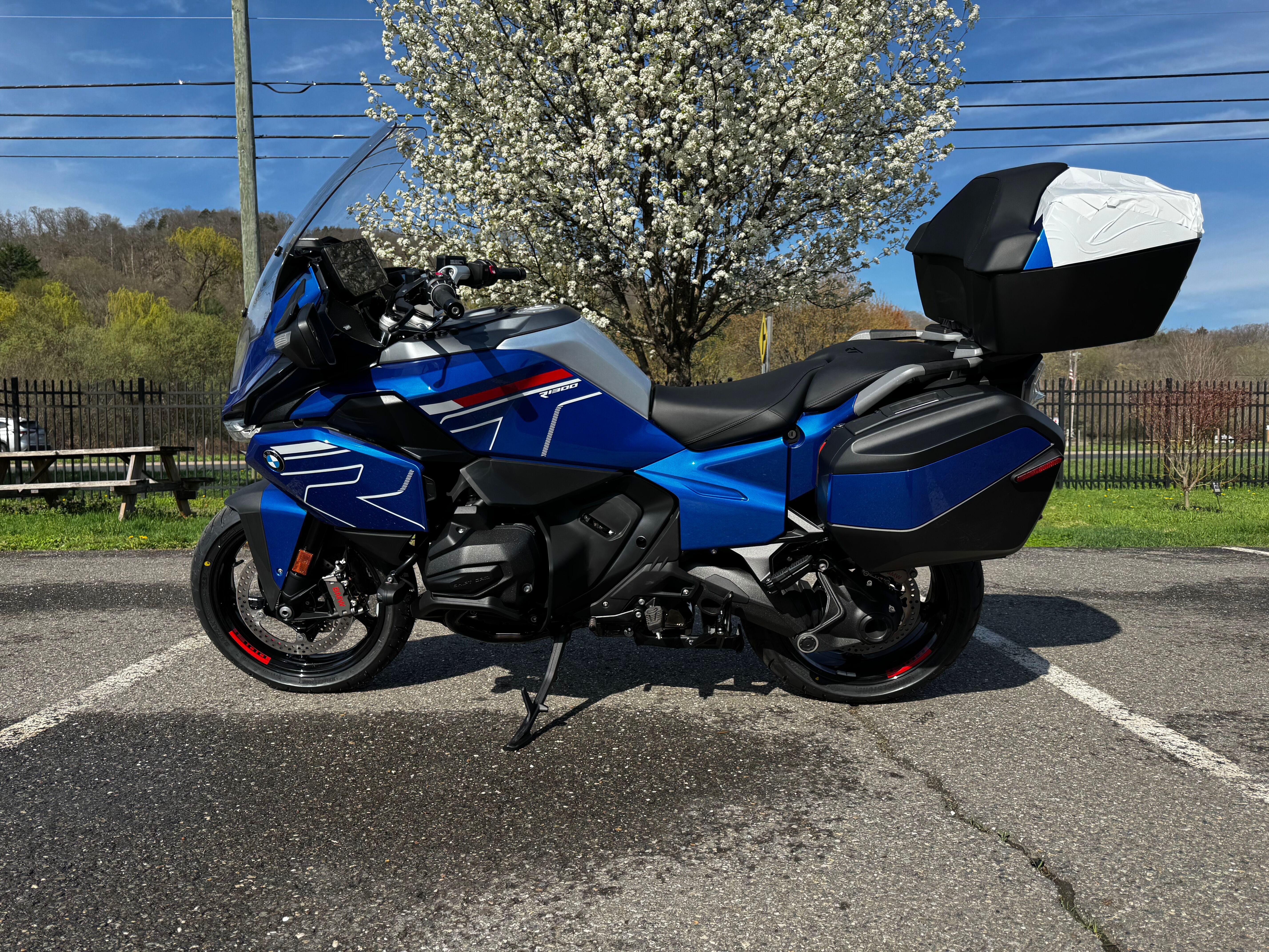 New 2026 BMW R1300RT
