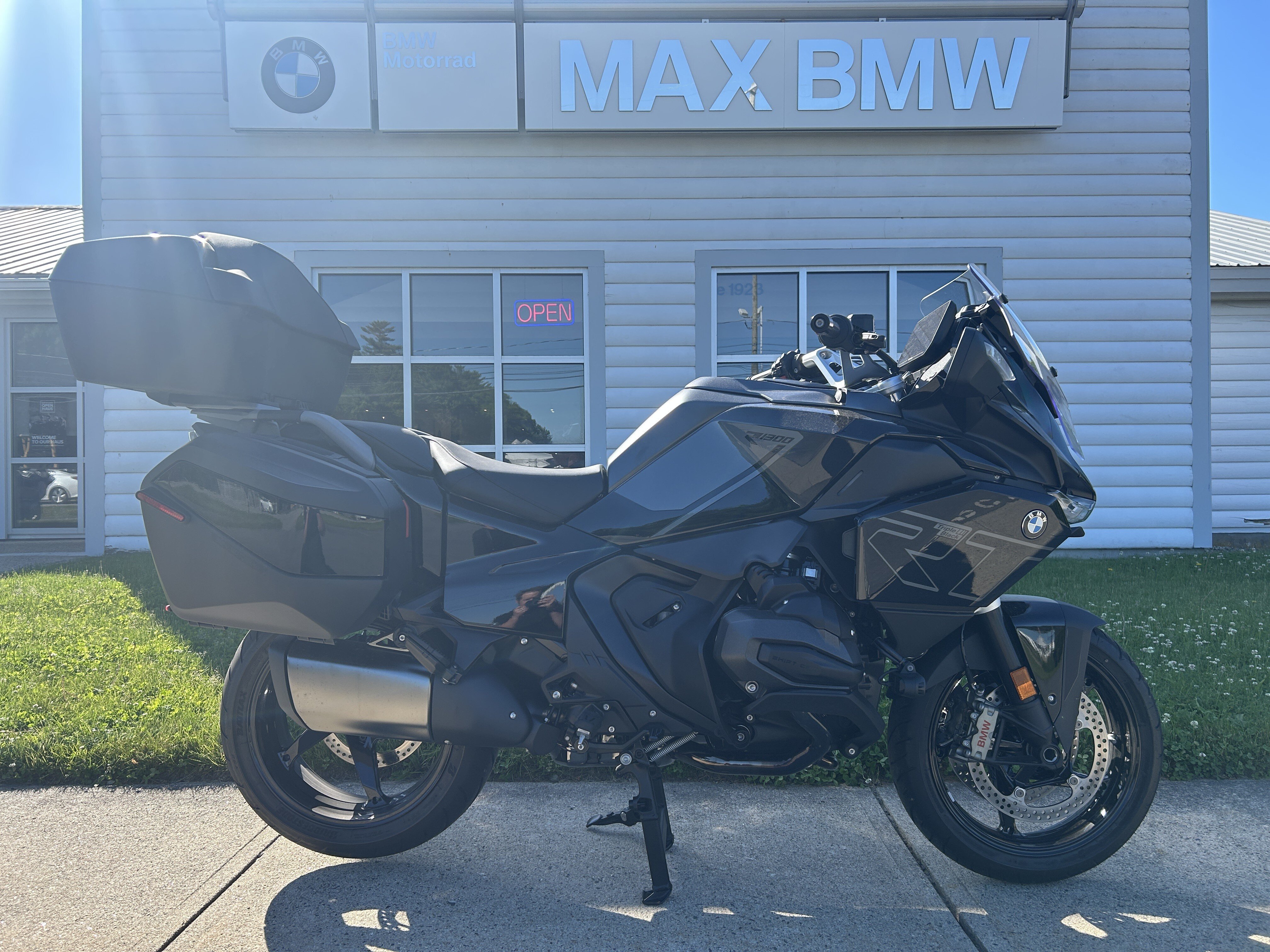 2026 BMW R1300RT