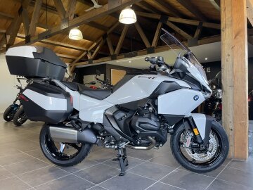 New 2026 BMW R1300RT