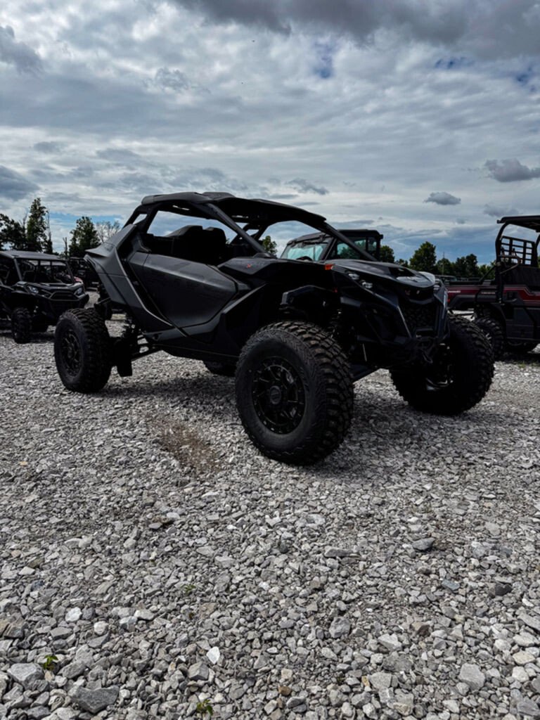 New 2026 Can-Am Maverick 1000R