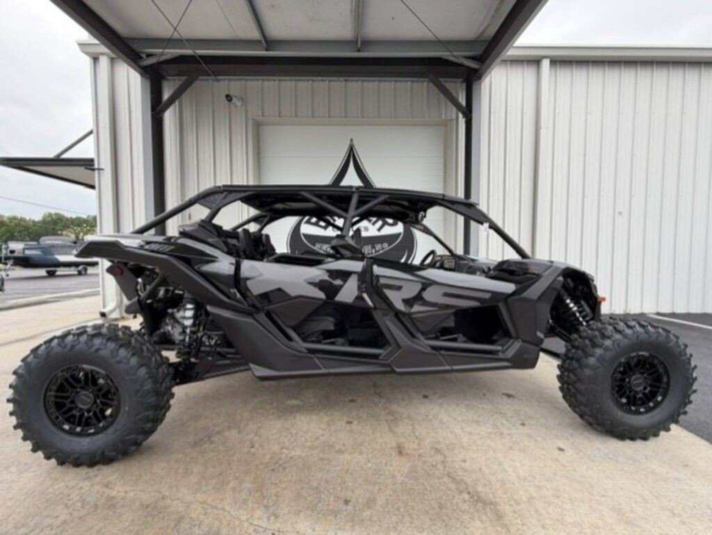 New 2026 Can-Am Maverick MAX 900