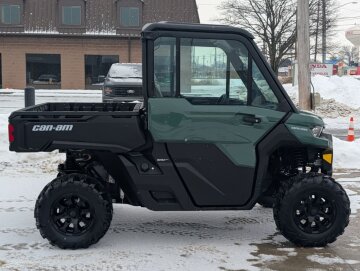 New 2026 Can-Am Defender DPS Cab HD10