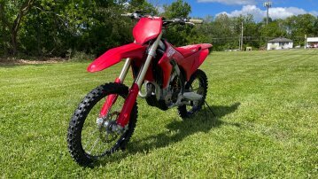 New 2026 Ducati Desmo 450 MX