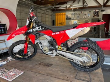 New 2026 Ducati Desmo 450 MX