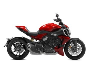 New 2026 Ducati Diavel V4