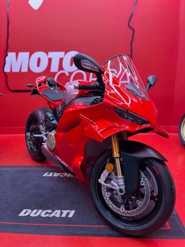 New 2026 Ducati Panigale V4 R