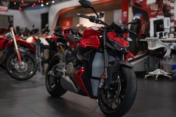New 2026 Ducati Streetfighter V4 S