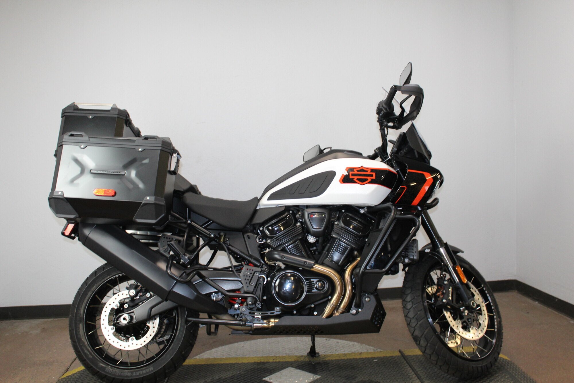 New 2026 Harley-Davidson Pan America Limited