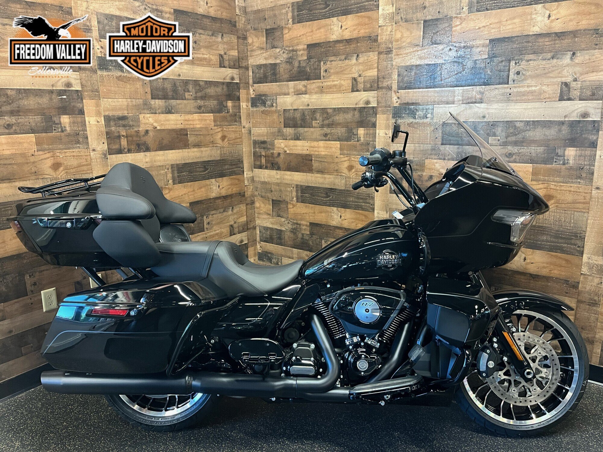 New 2026 Harley-Davidson Touring Road Glide Limited