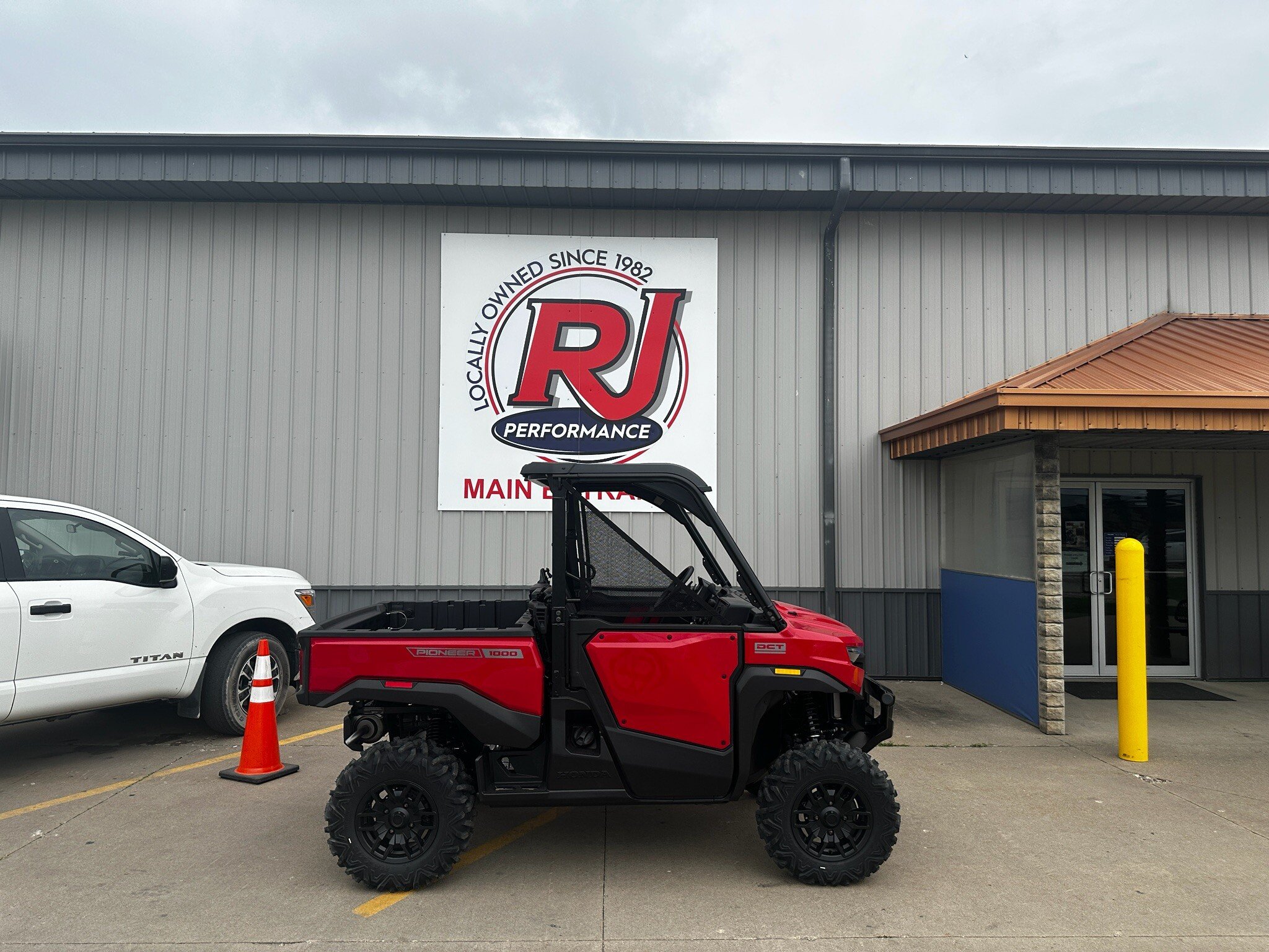 New 2026 Honda Pioneer 1000 Deluxe