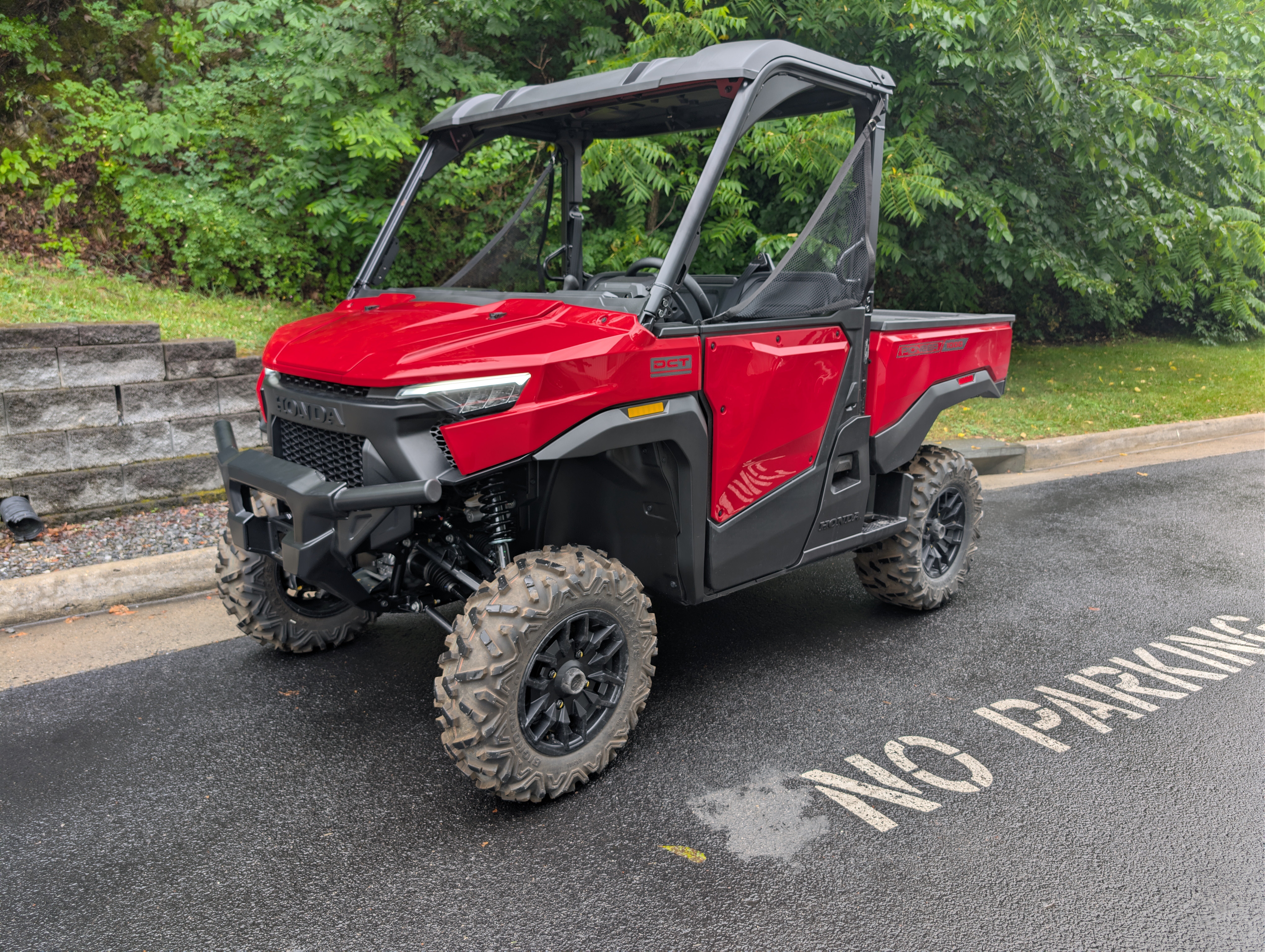 2026 Honda Pioneer 1000 Deluxe