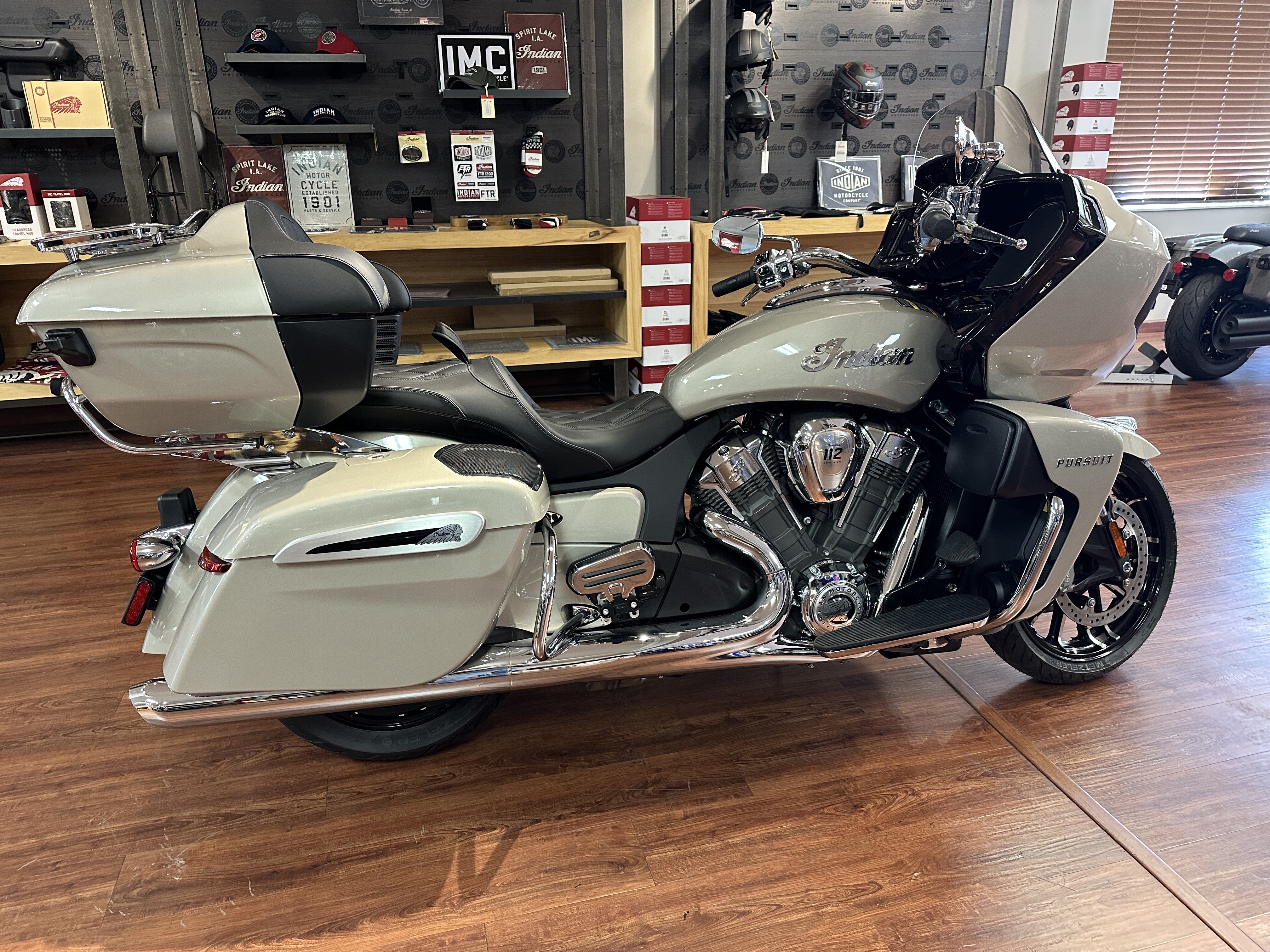 New 2026 Indian Pursuit Limited w/ Rider Assist