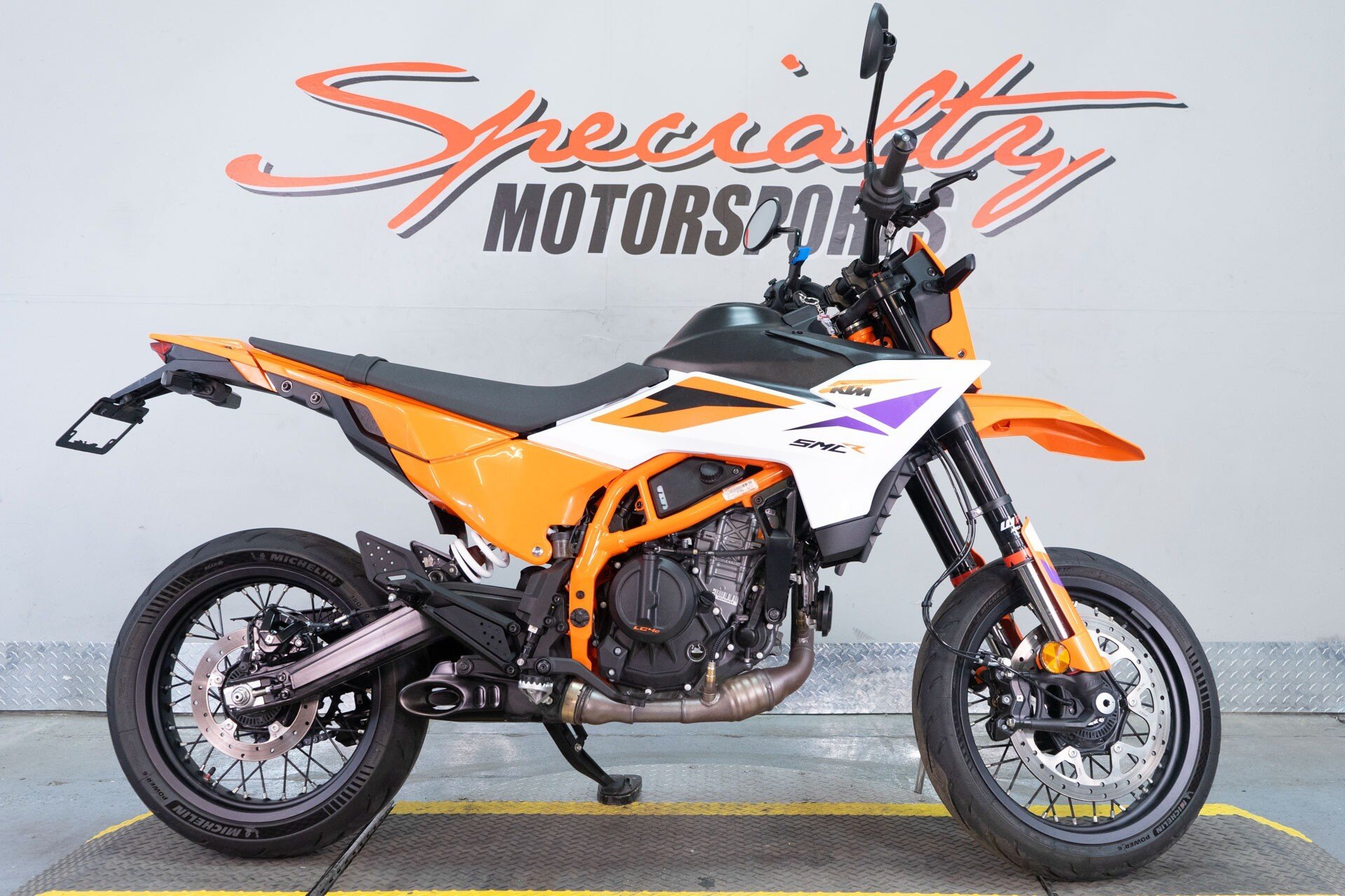 2026 KTM 390 SMC R