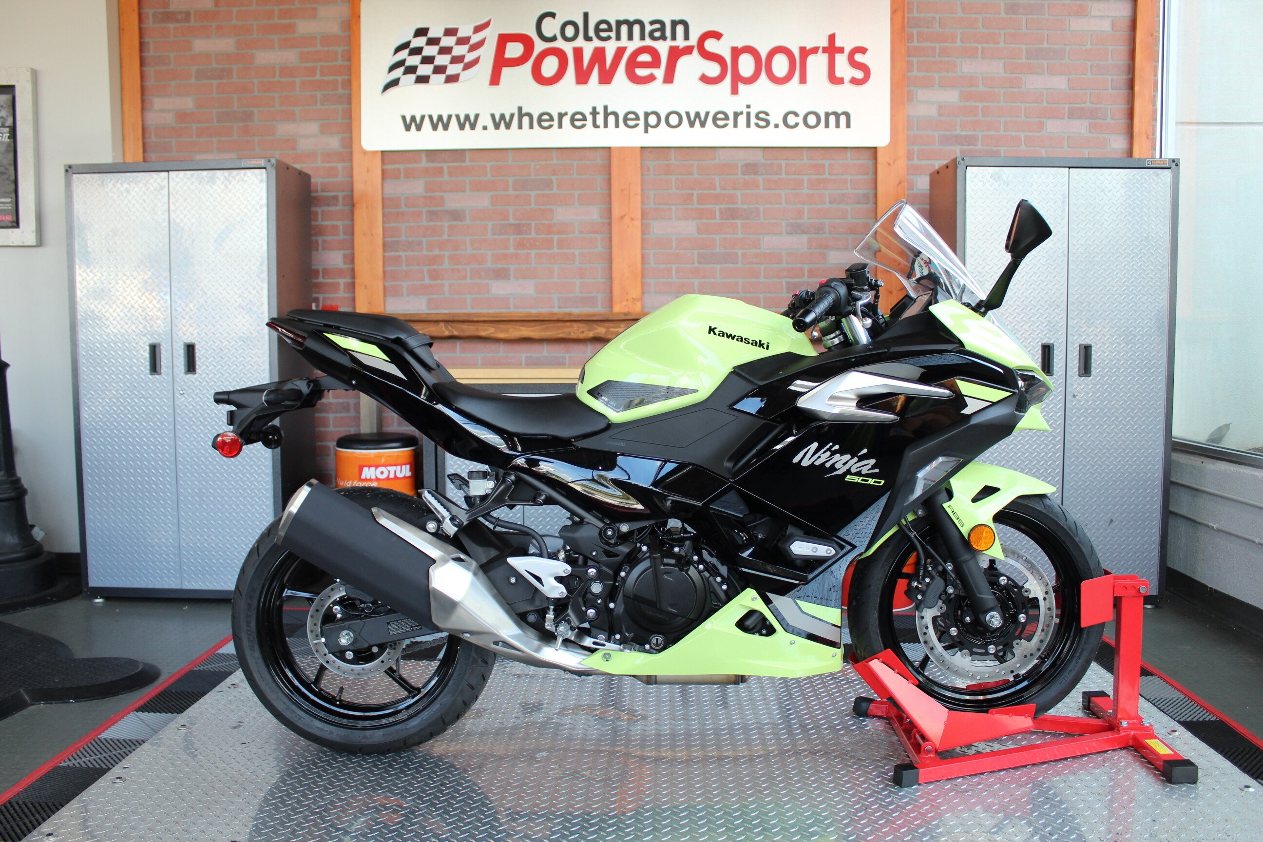 New 2026 Kawasaki Ninja 500 SE ABS
