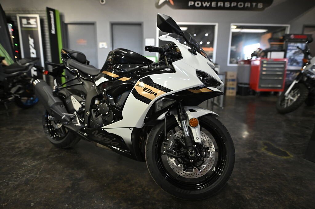 New 2026 Kawasaki Ninja ZX-6R ABS